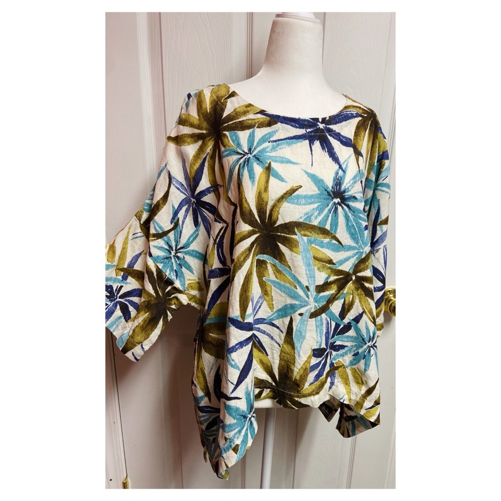 Womans 100% linen Lantana Casuals top by Hot Cotton. PERFECT CONDITION